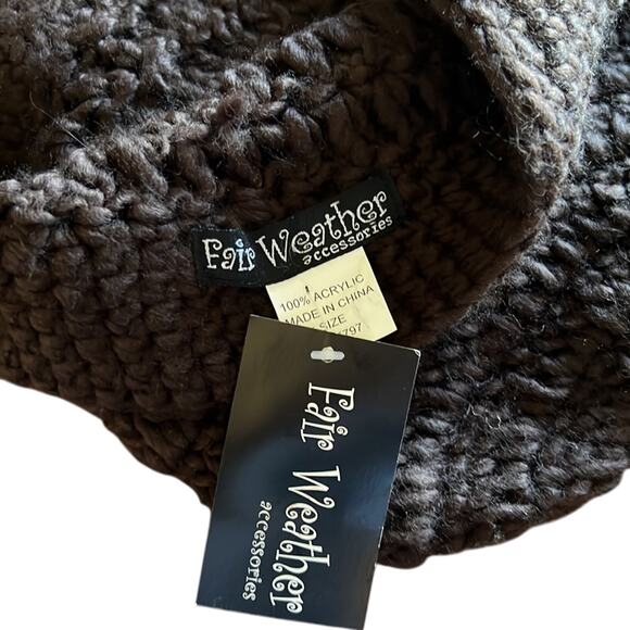Fair Weather Accessories Brown Acrylic Knit Hat Cloche Flowers Warm Cozy NWT - Picture 3 of 3